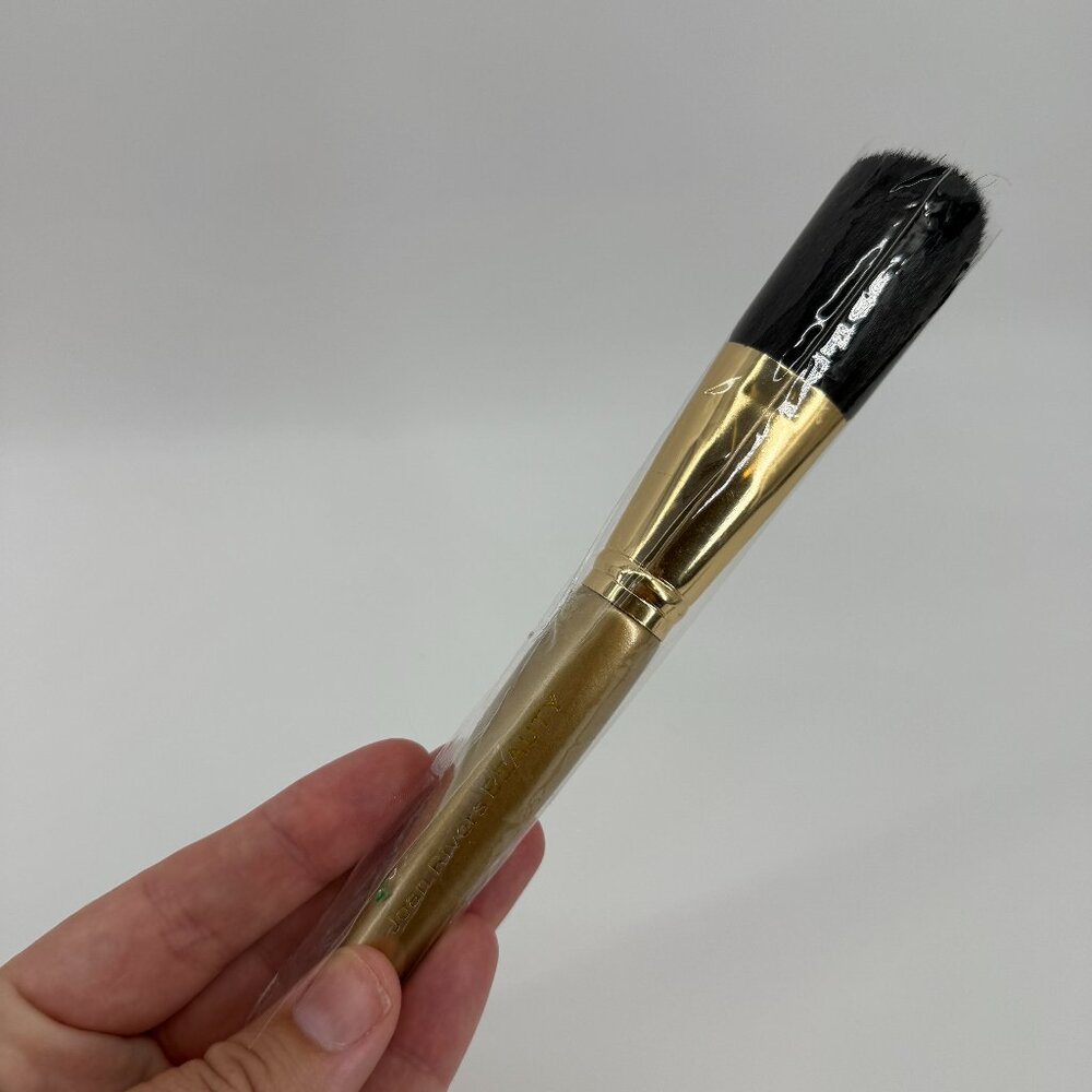 Joan Rivers BEAUTY MAKEUP‎ powder brush NEW In Package 7” Gold Handle